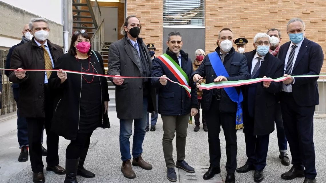 Taglio del nastro inaugurazione nuovo edificio liceo Sanvitale di Parma