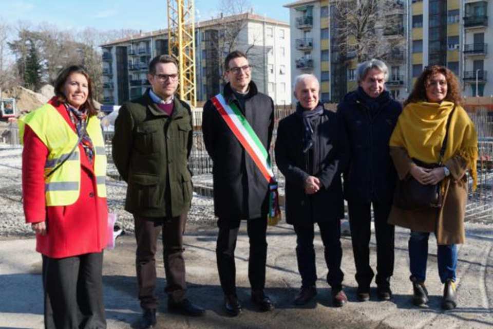 posa prima pietra del mosaico abitativo solidale via taro parma 19